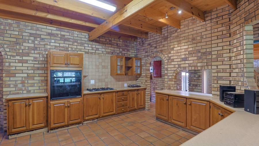 4 Bedroom Property for Sale in Waagfontein North West